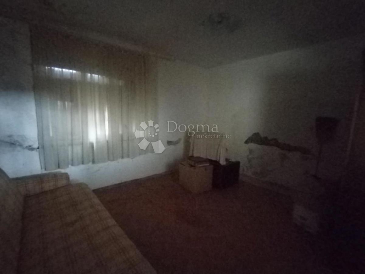 Casa In vendita - ZAGREBAČKA DUBRAVA