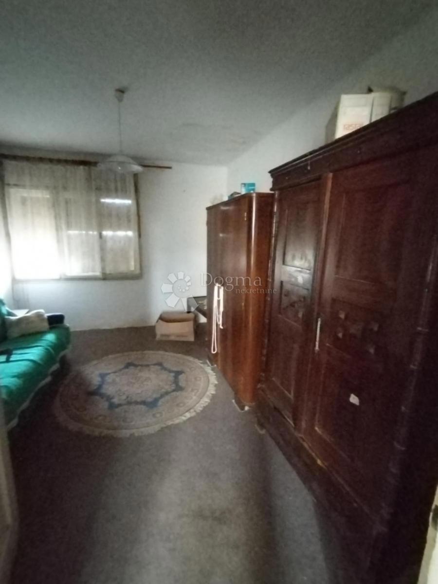 Casa In vendita - ZAGREBAČKA DUBRAVA