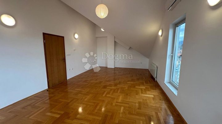 Locaux commerciaux à louer 120 m² – Malešnica