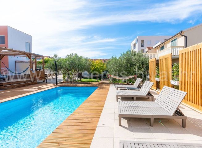 Kuća na prodaju 452 m² – Vodice