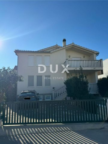 Kuća na prodaju 370 m² – Vodice