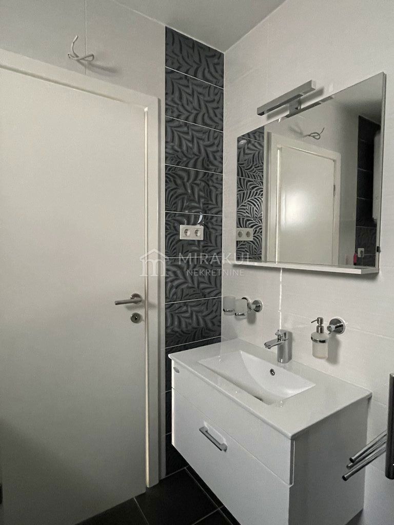 Appartement À vendre - ŠIBENSKO-KNINSKA Murter
