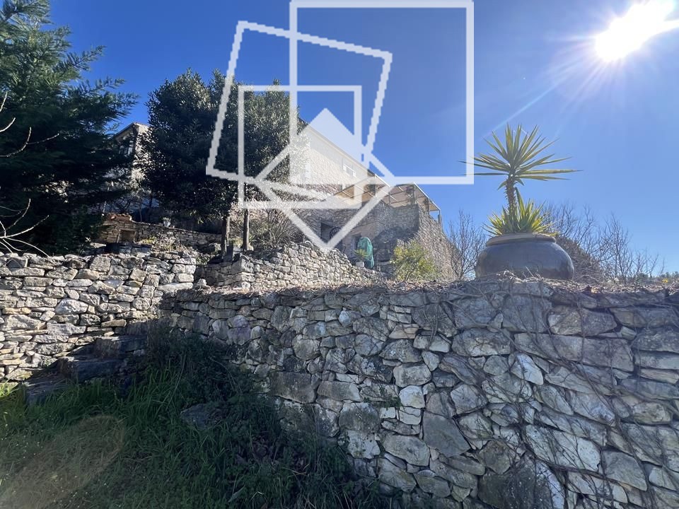 Dom Na predaj - ISTARSKA BUJE