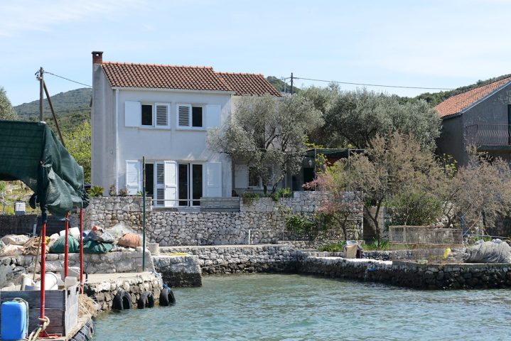 Dom na predaj 100 m² – Ston