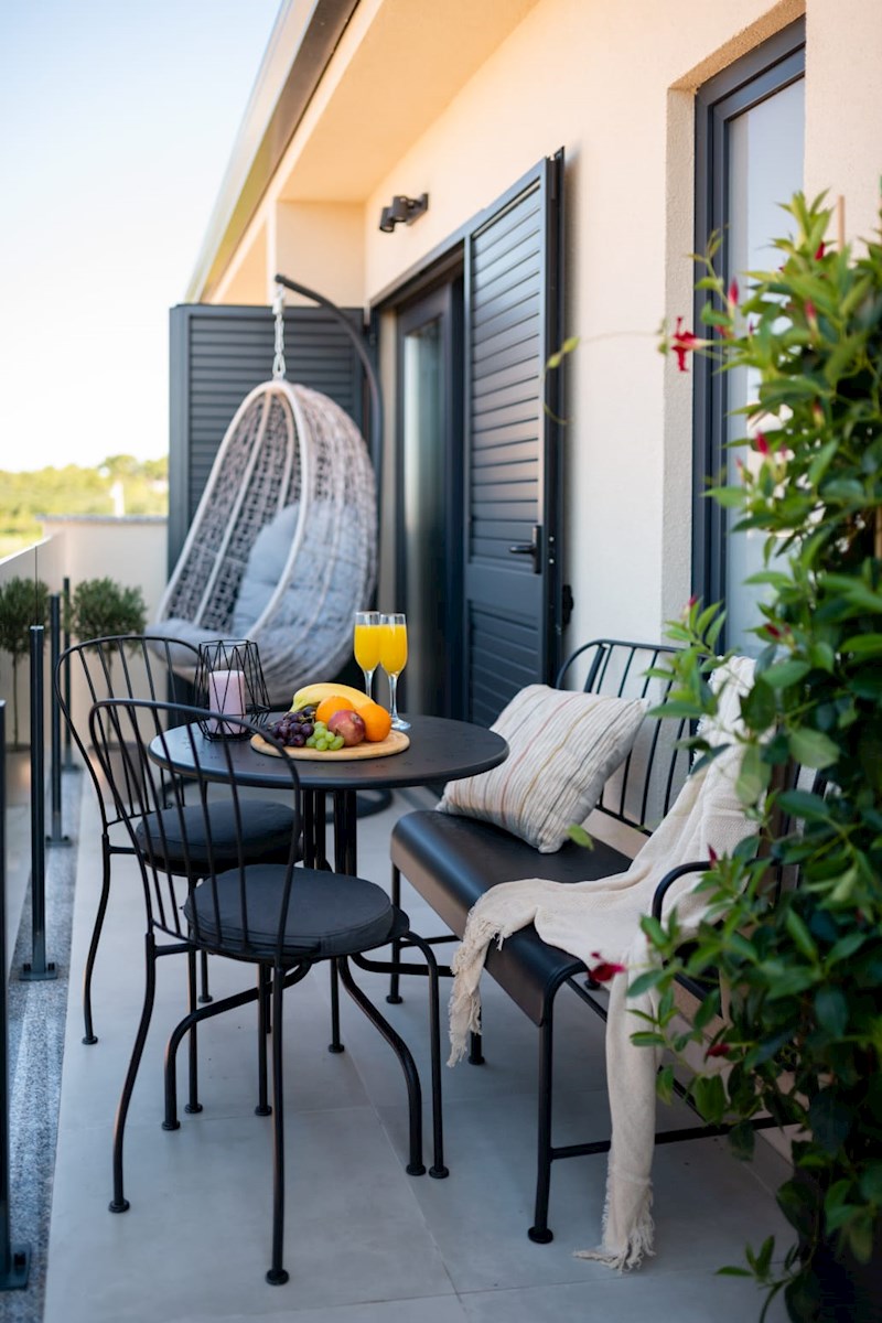 Flat For sale - ISTARSKA NOVIGRAD
