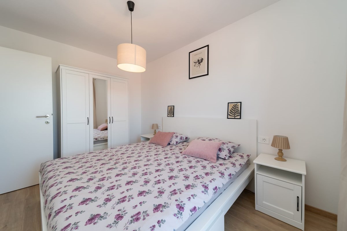 Flat For sale - ISTARSKA NOVIGRAD