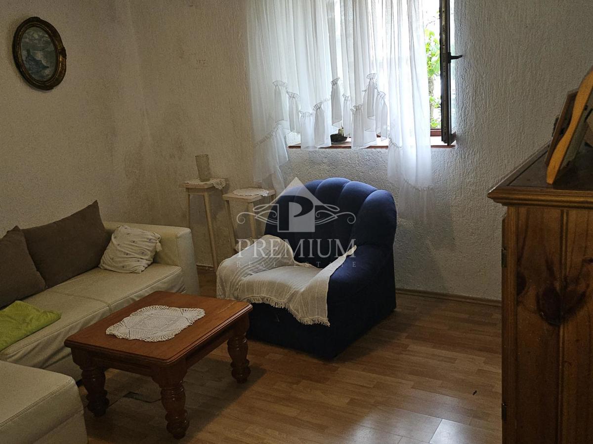 Flat For sale - PRIMORSKO-GORANSKA KASTAV