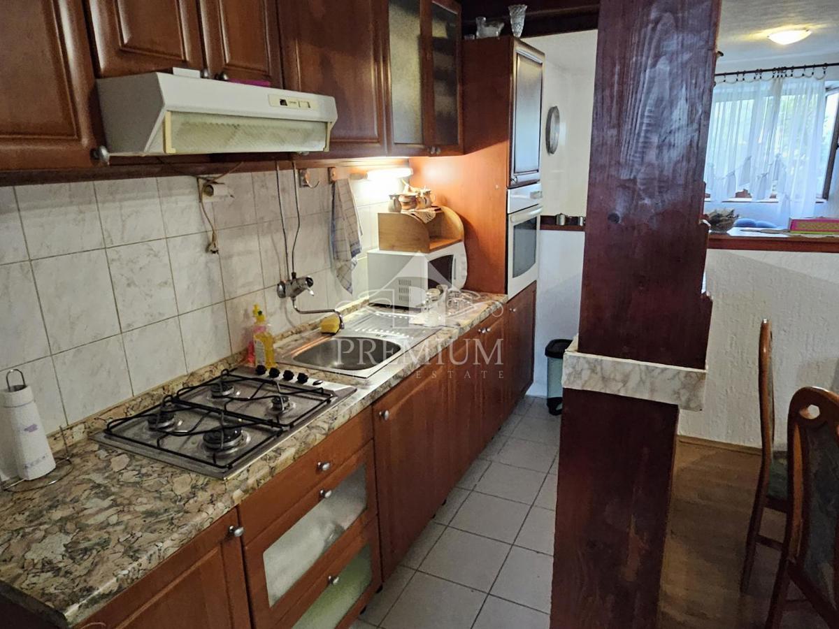 Flat For sale - PRIMORSKO-GORANSKA KASTAV