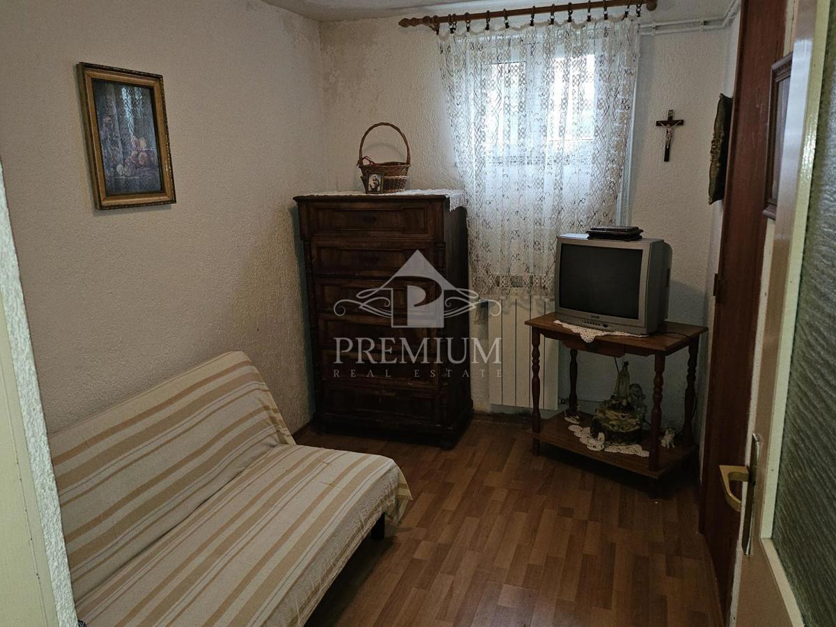 Flat For sale - PRIMORSKO-GORANSKA KASTAV