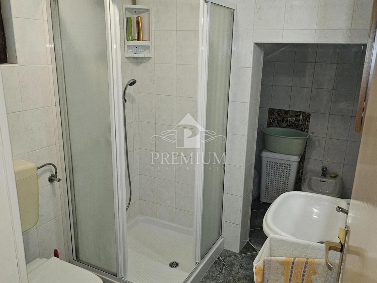 Flat For sale - PRIMORSKO-GORANSKA KASTAV