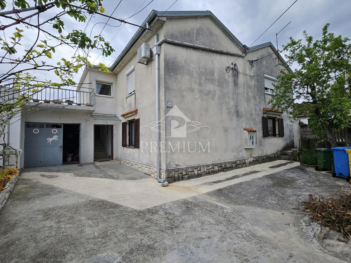 Flat For sale - PRIMORSKO-GORANSKA KASTAV