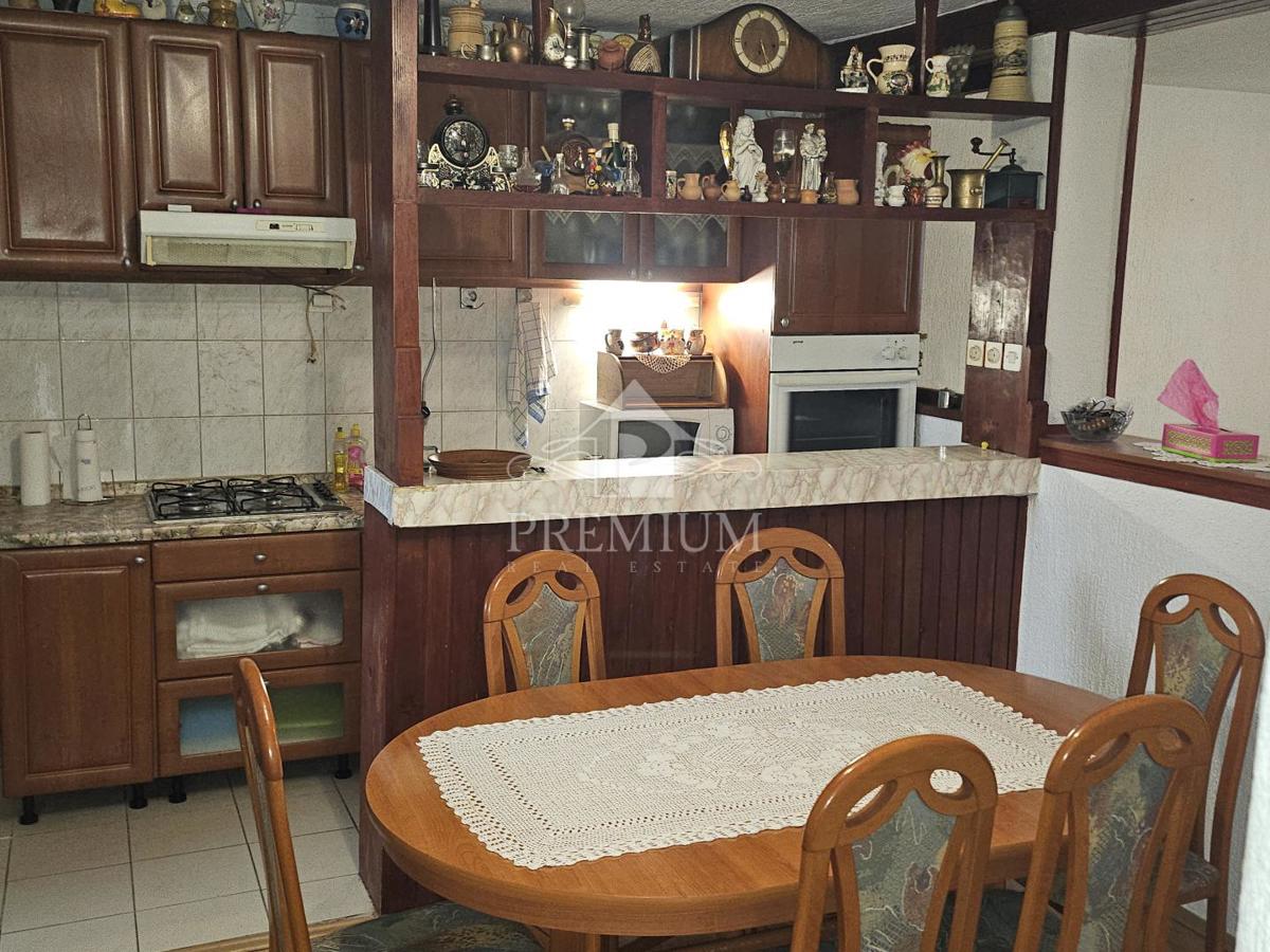 Flat For sale - PRIMORSKO-GORANSKA KASTAV
