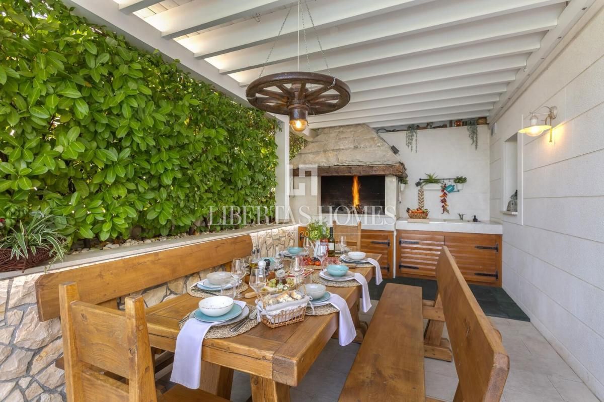 Casa In vendita - SPLITSKO-DALMATINSKA MAKARSKA