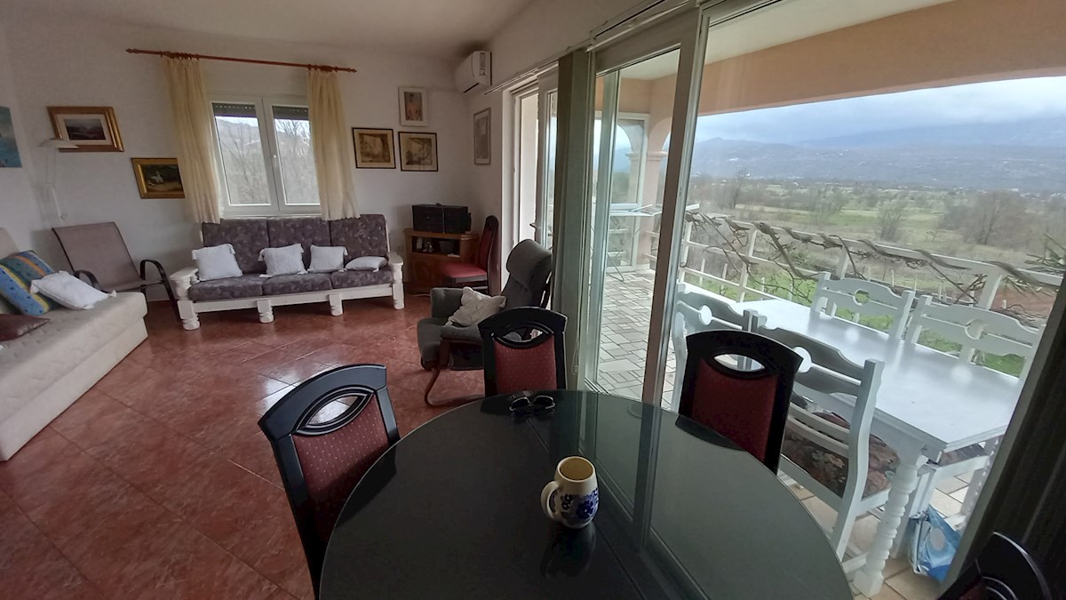 Casa In vendita - SPLITSKO-DALMATINSKA DICMO