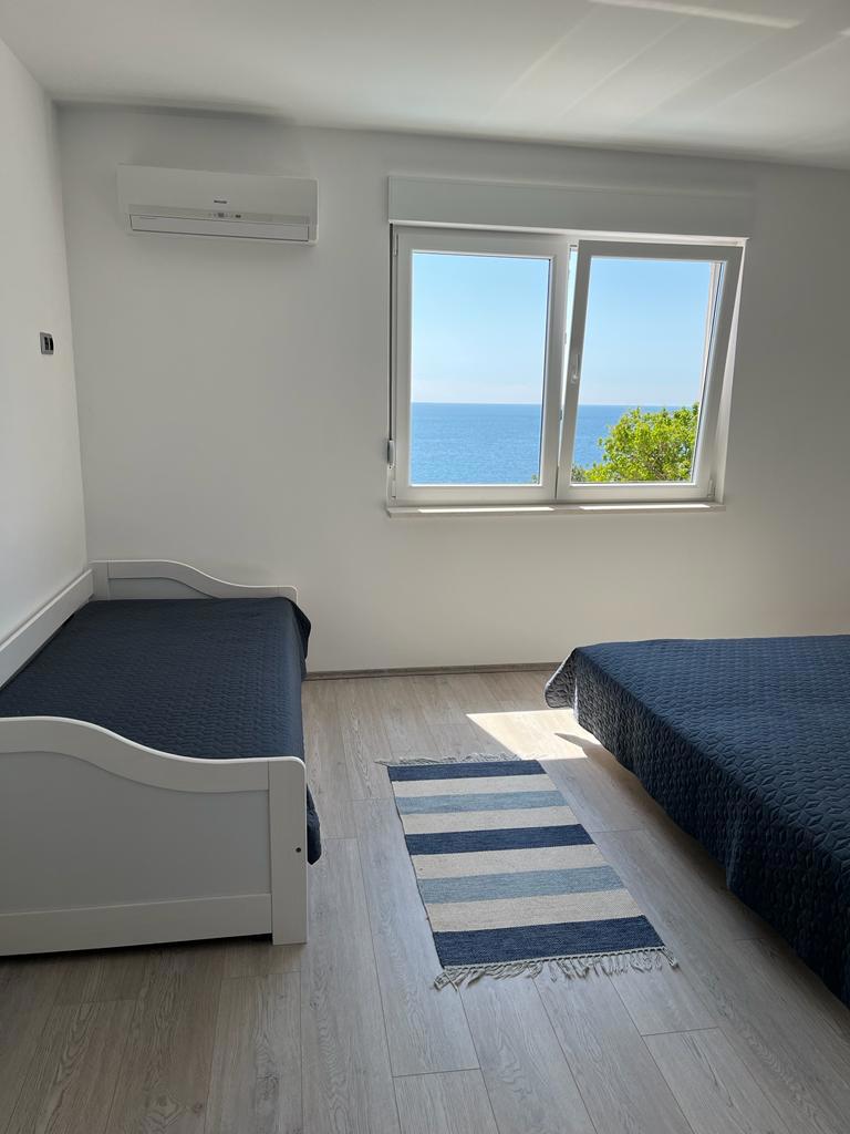 House For sale - SPLITSKO-DALMATINSKA MARINA