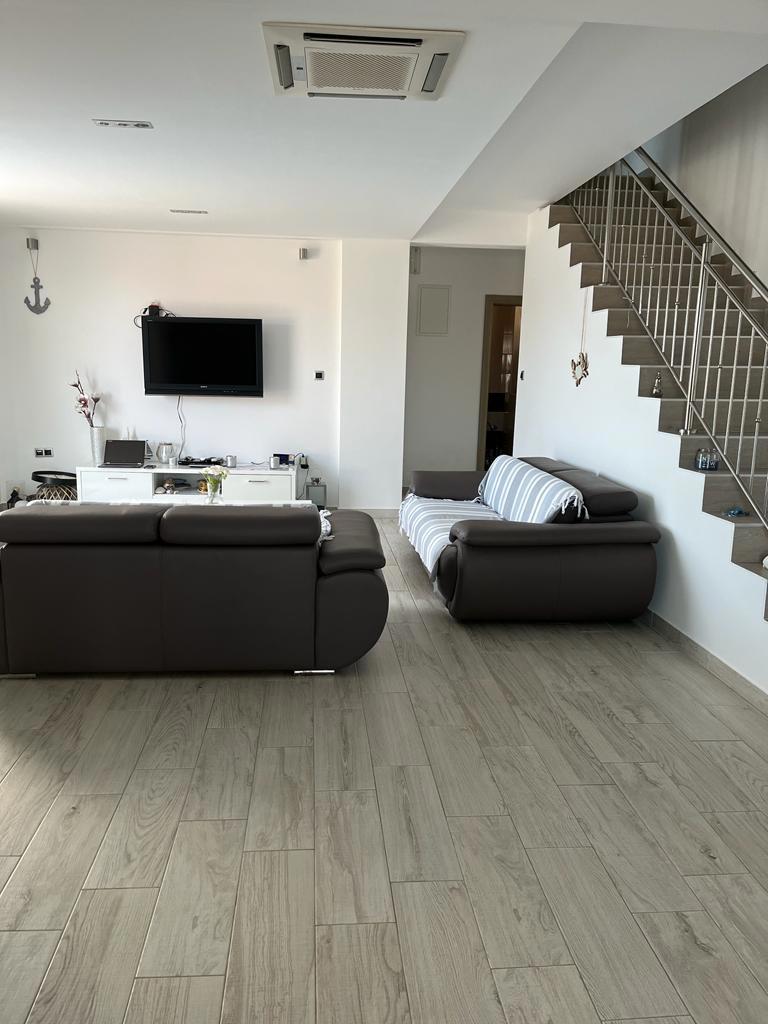 House For sale - SPLITSKO-DALMATINSKA MARINA