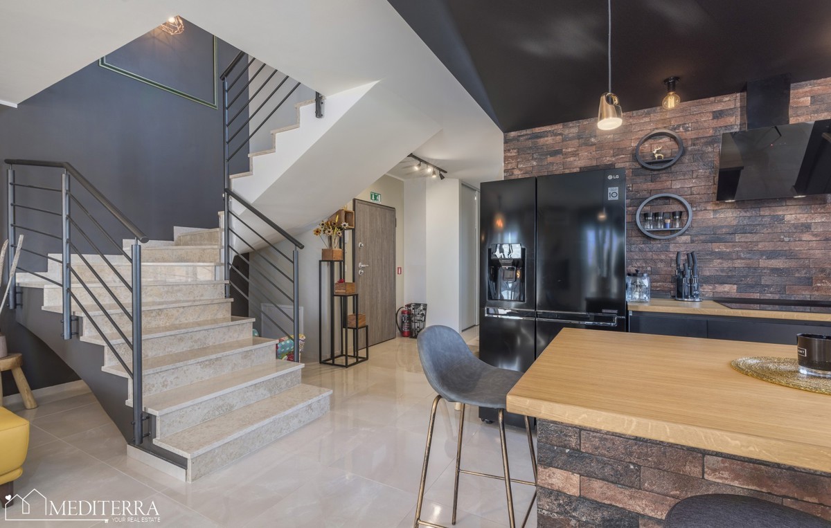 Flat For sale - ISTARSKA NOVIGRAD