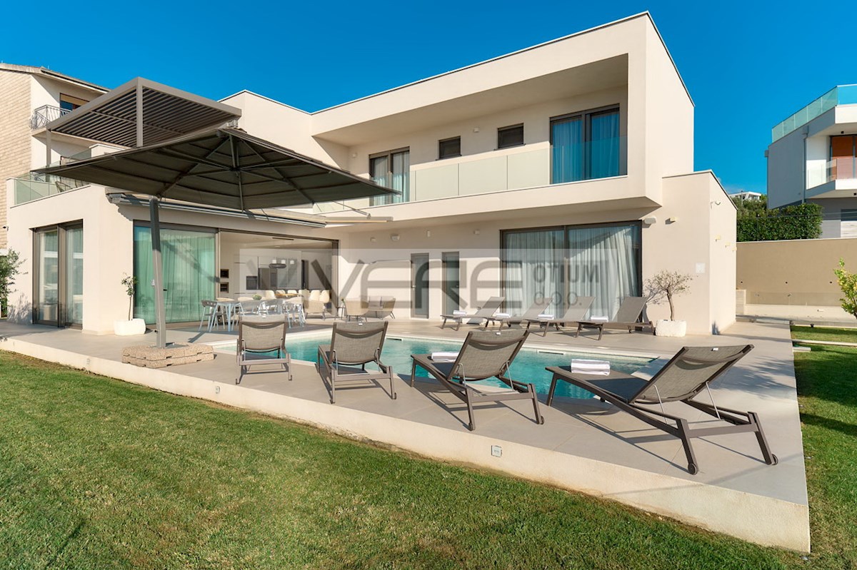 Casa In vendita - SPLITSKO-DALMATINSKA SPLIT