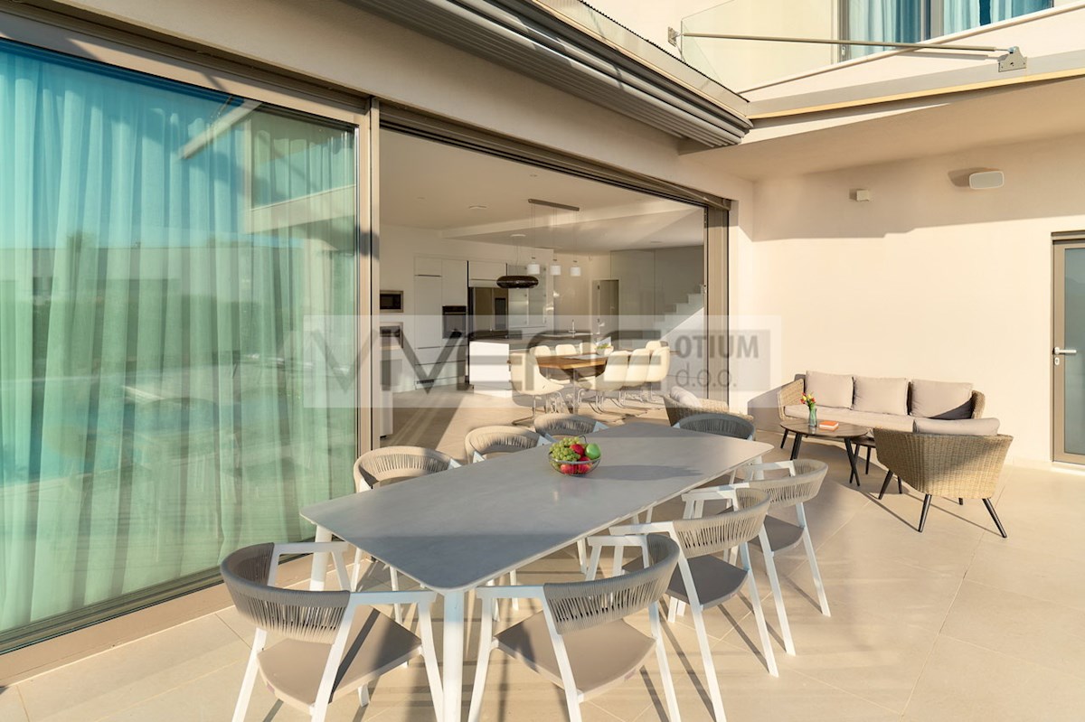 Casa In vendita - SPLITSKO-DALMATINSKA SPLIT