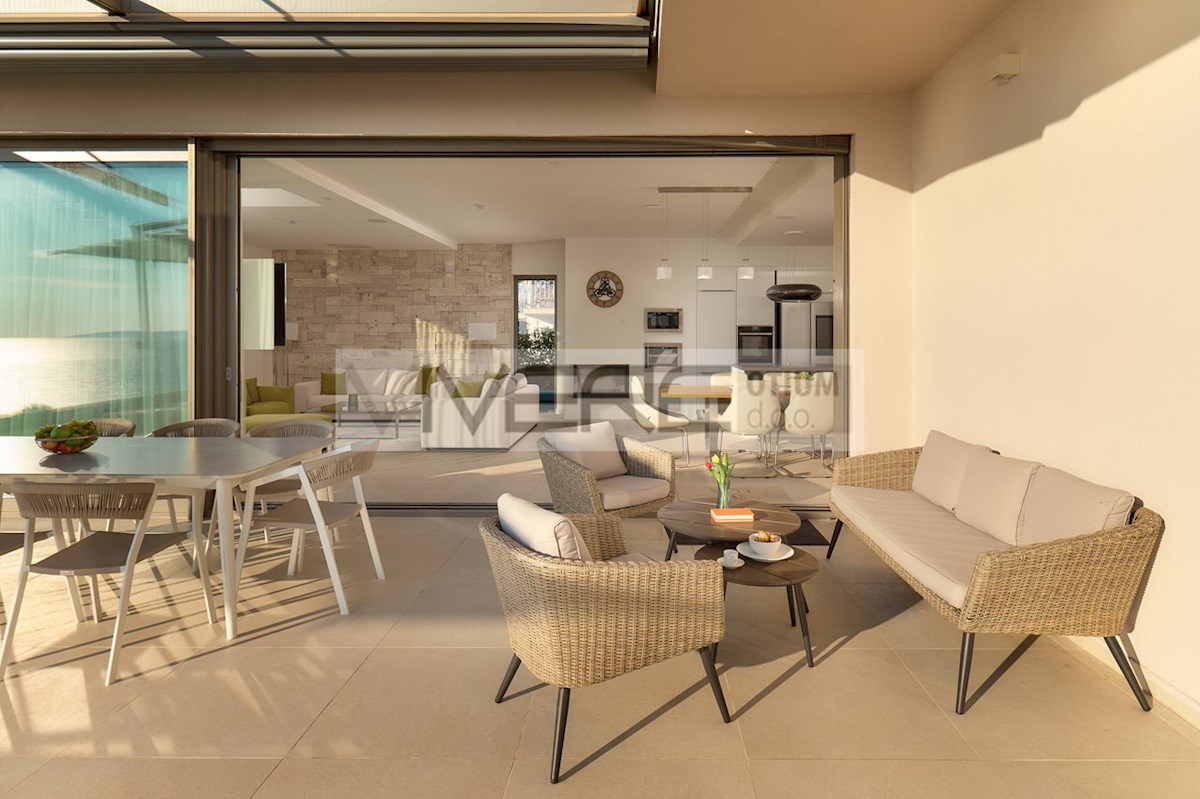 Casa In vendita - SPLITSKO-DALMATINSKA SPLIT
