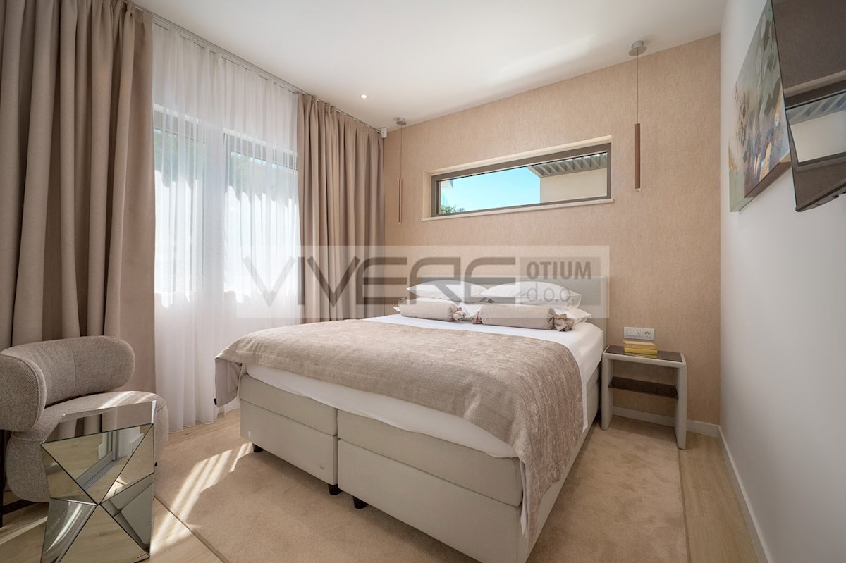 Casa In vendita - SPLITSKO-DALMATINSKA SPLIT