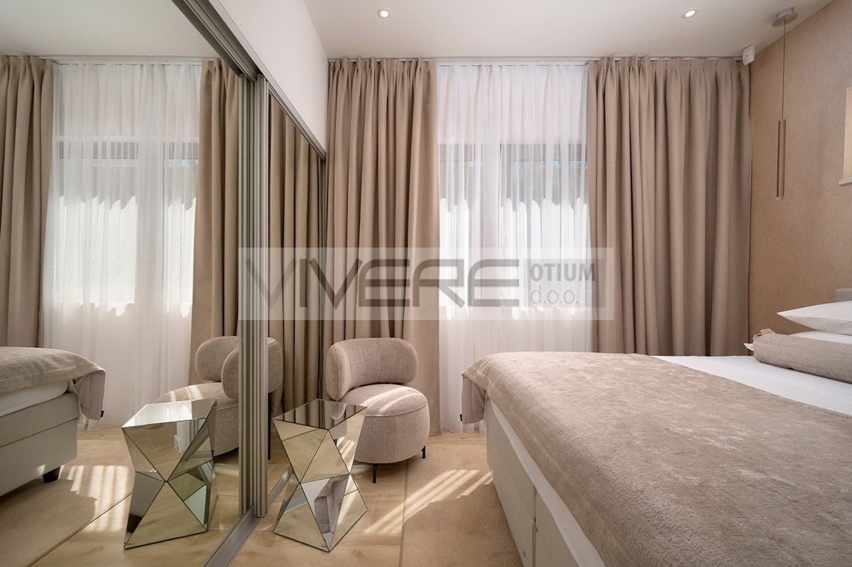 Casa In vendita - SPLITSKO-DALMATINSKA SPLIT