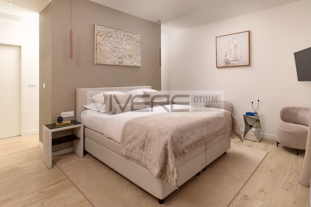 Casa In vendita - SPLITSKO-DALMATINSKA SPLIT