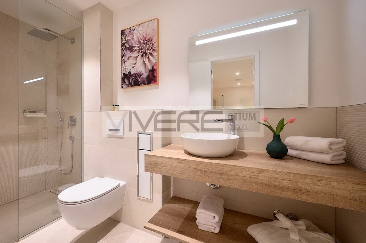 Casa In vendita - SPLITSKO-DALMATINSKA SPLIT