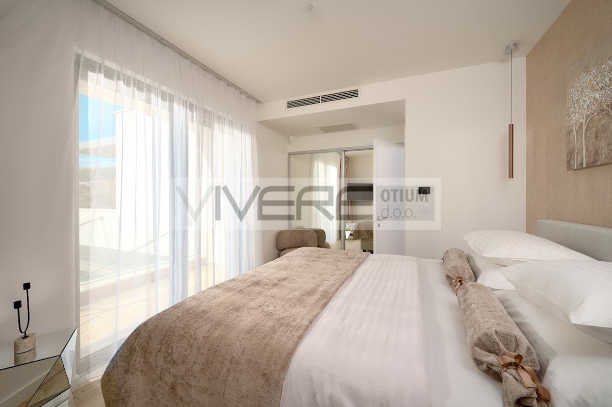 Casa In vendita - SPLITSKO-DALMATINSKA SPLIT