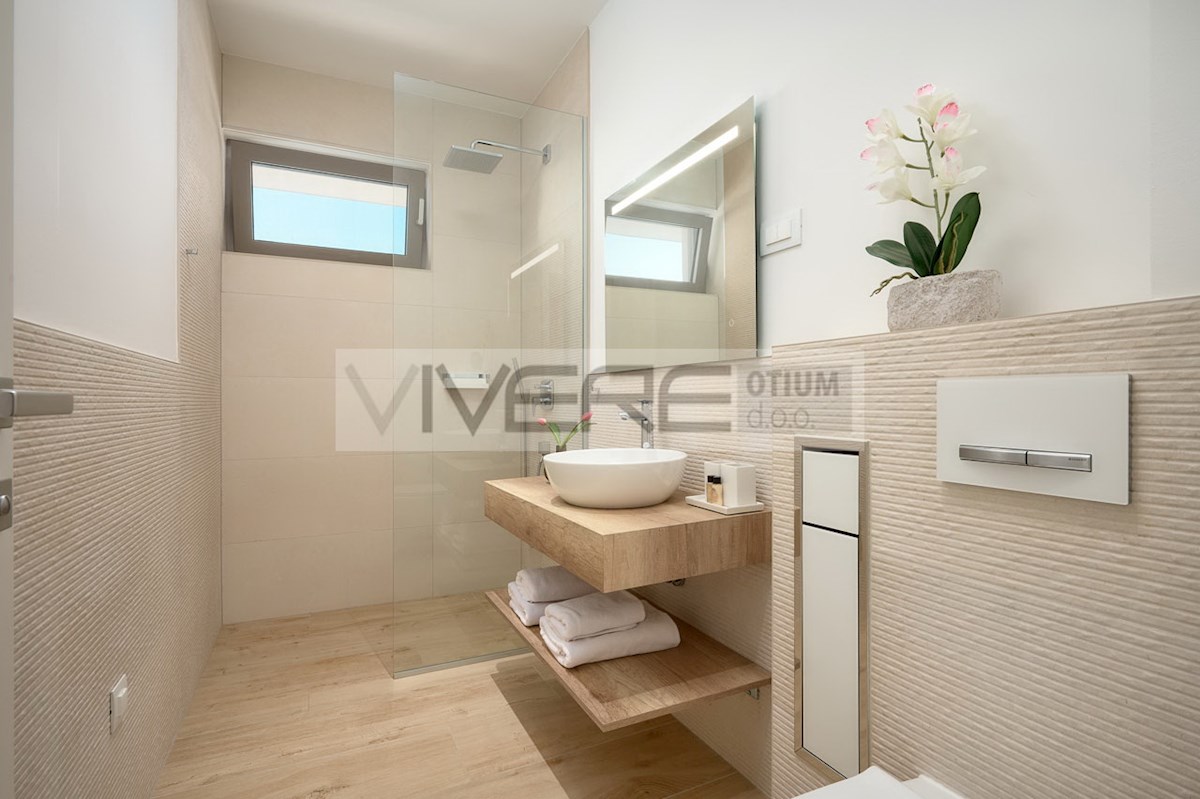 Casa In vendita - SPLITSKO-DALMATINSKA SPLIT