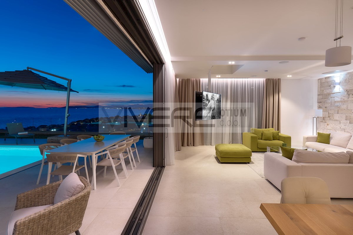 Casa In vendita - SPLITSKO-DALMATINSKA SPLIT