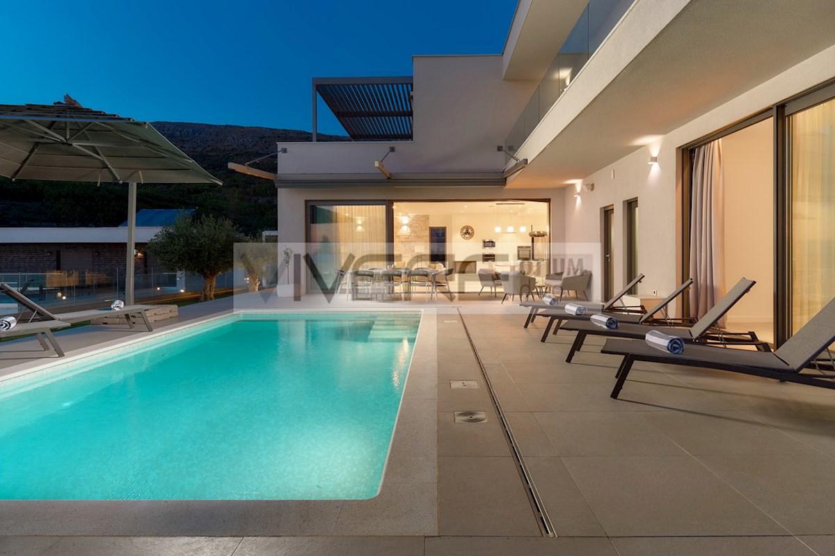 Casa In vendita - SPLITSKO-DALMATINSKA SPLIT