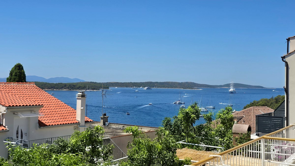House For sale - SPLITSKO-DALMATINSKA HVAR