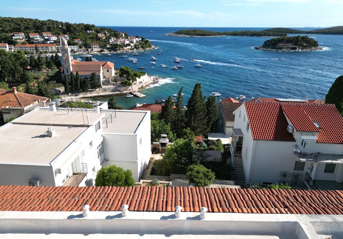House For sale - SPLITSKO-DALMATINSKA HVAR