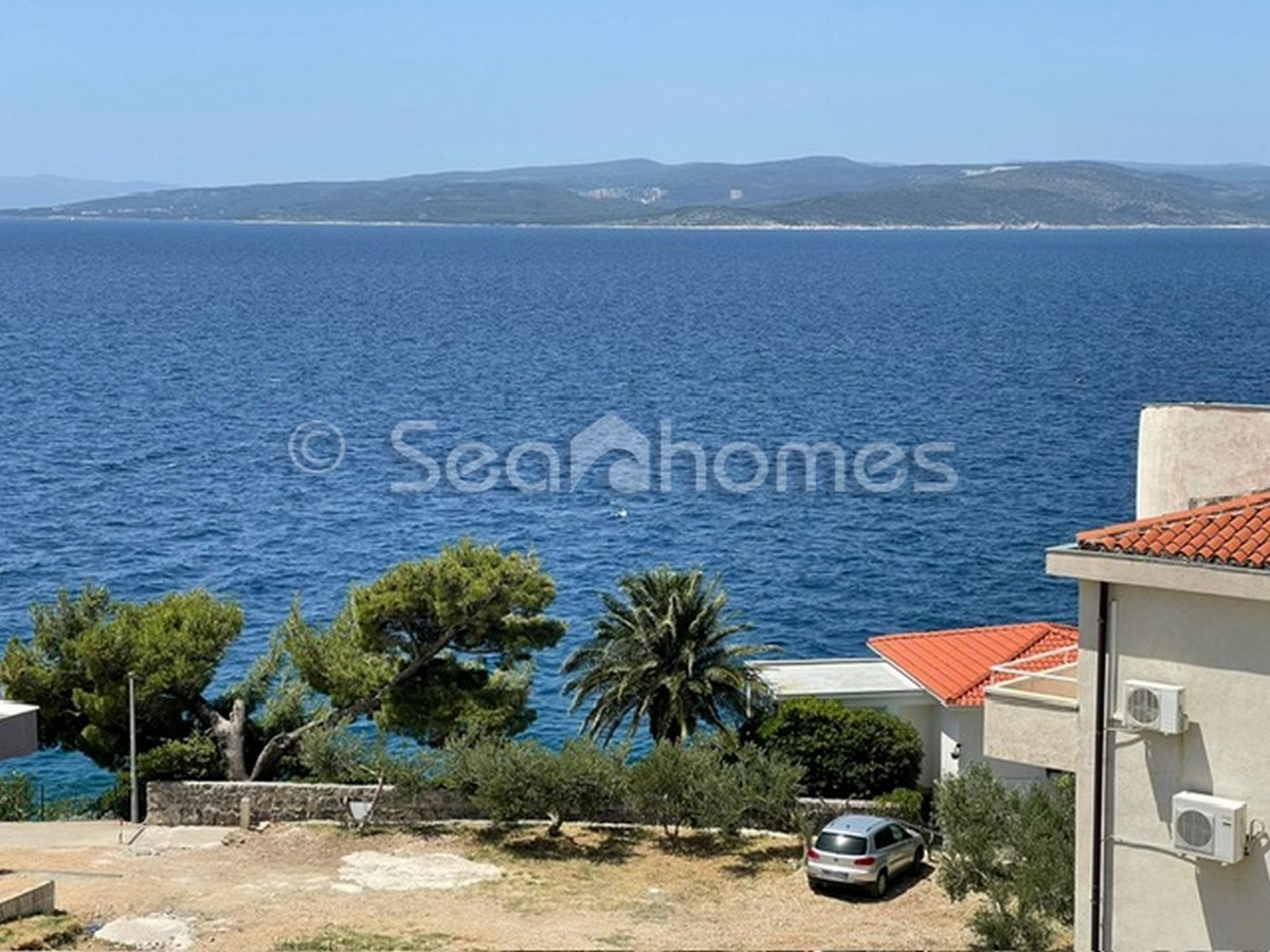 Appartement À vendre - SPLITSKO-DALMATINSKA BAŠKA VODA