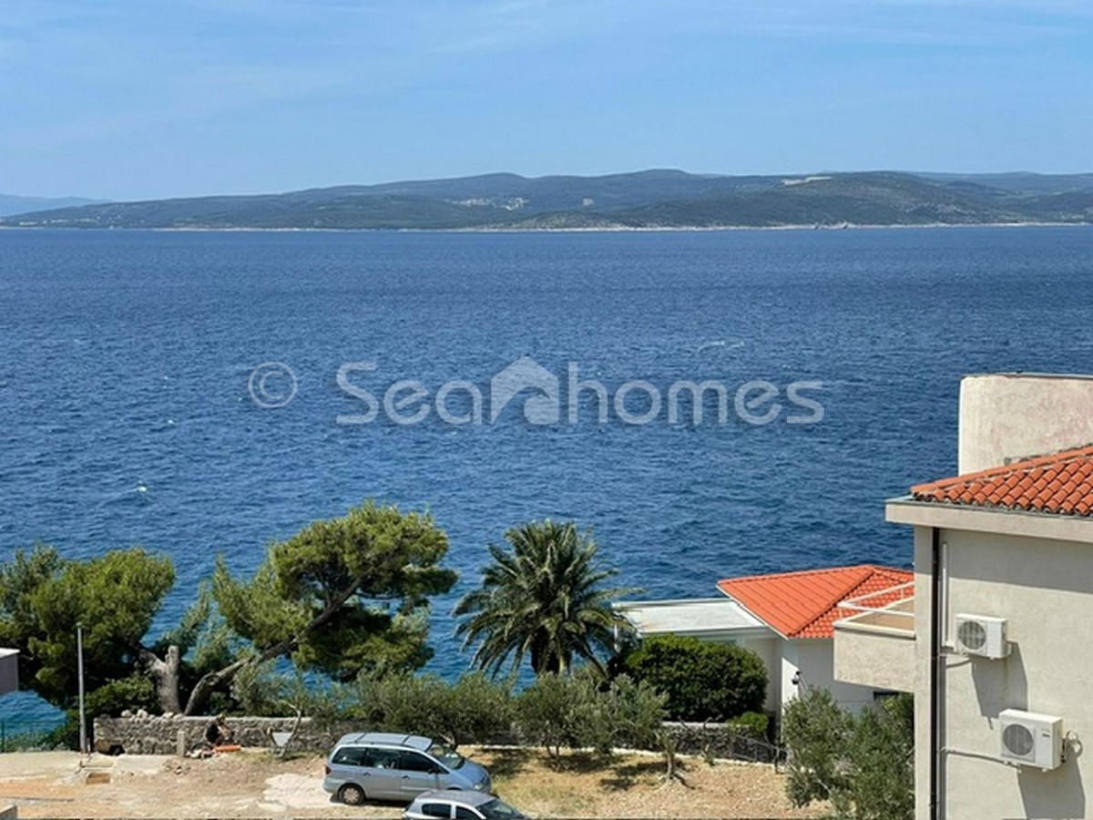 Appartement À vendre - SPLITSKO-DALMATINSKA BAŠKA VODA
