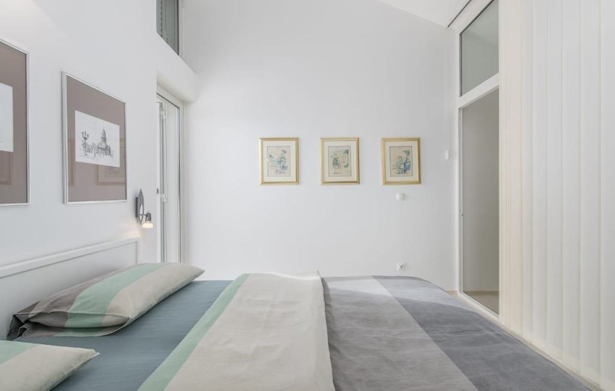 House For sale - ISTARSKA NOVIGRAD
