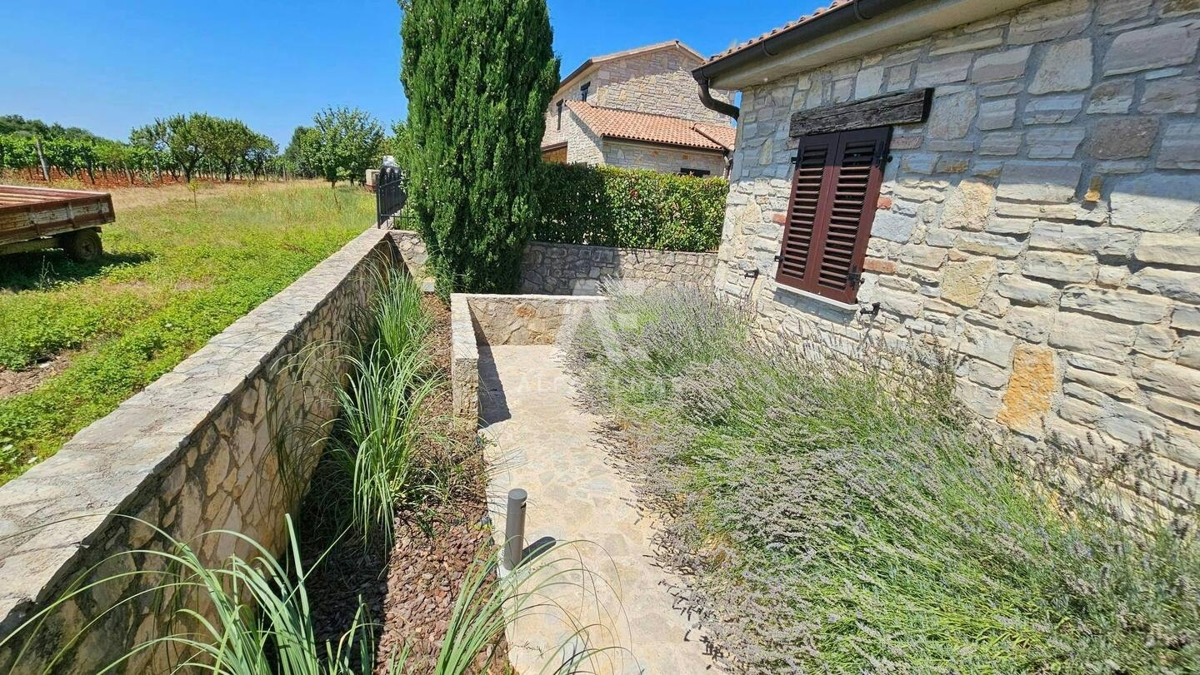 House For sale - ISTARSKA VIŠNJAN