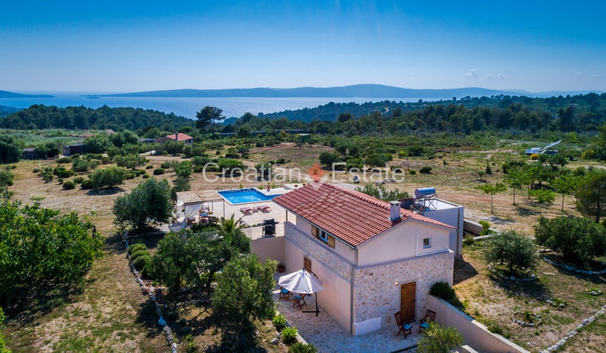 House For sale - Splitsko-dalmatinska Brač - foto 1/46