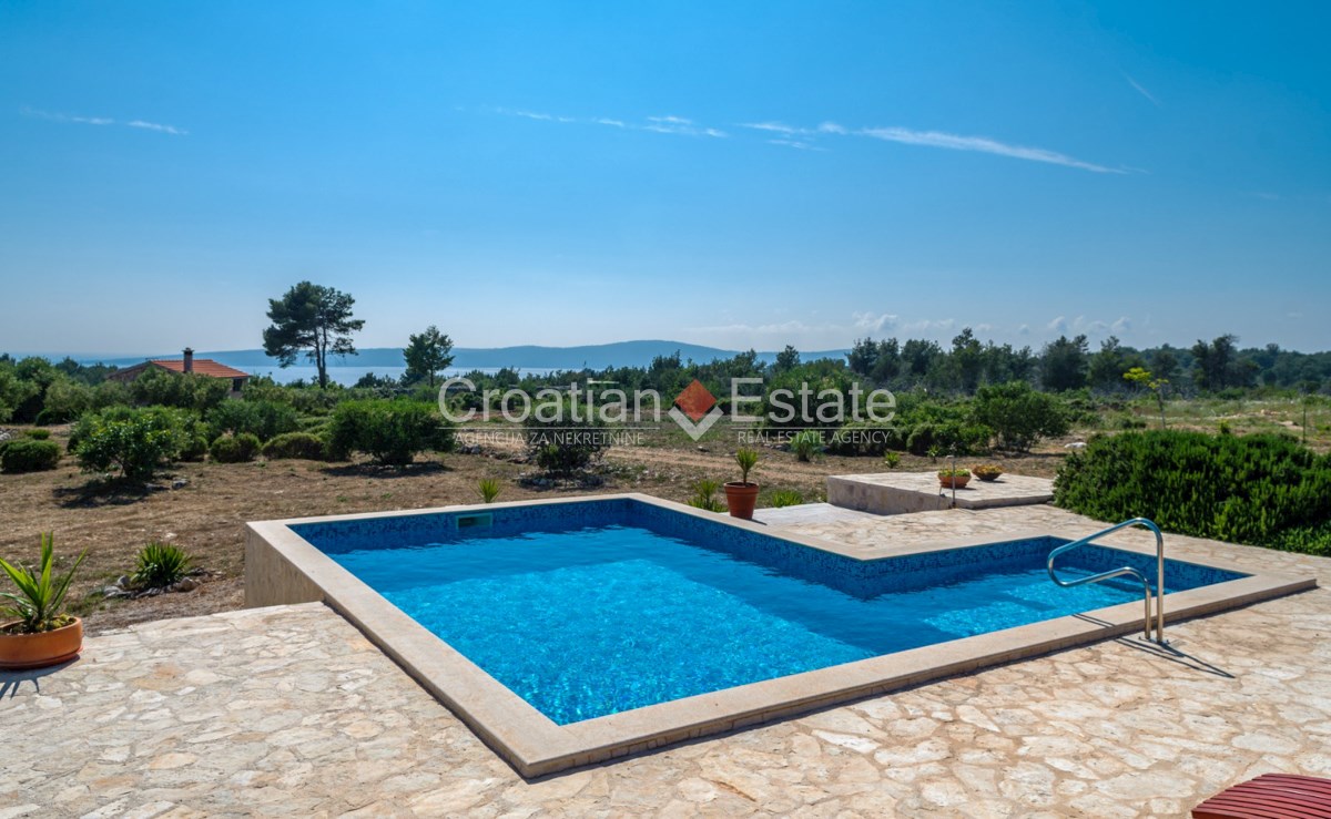 House For sale - SPLITSKO-DALMATINSKA BRAČ