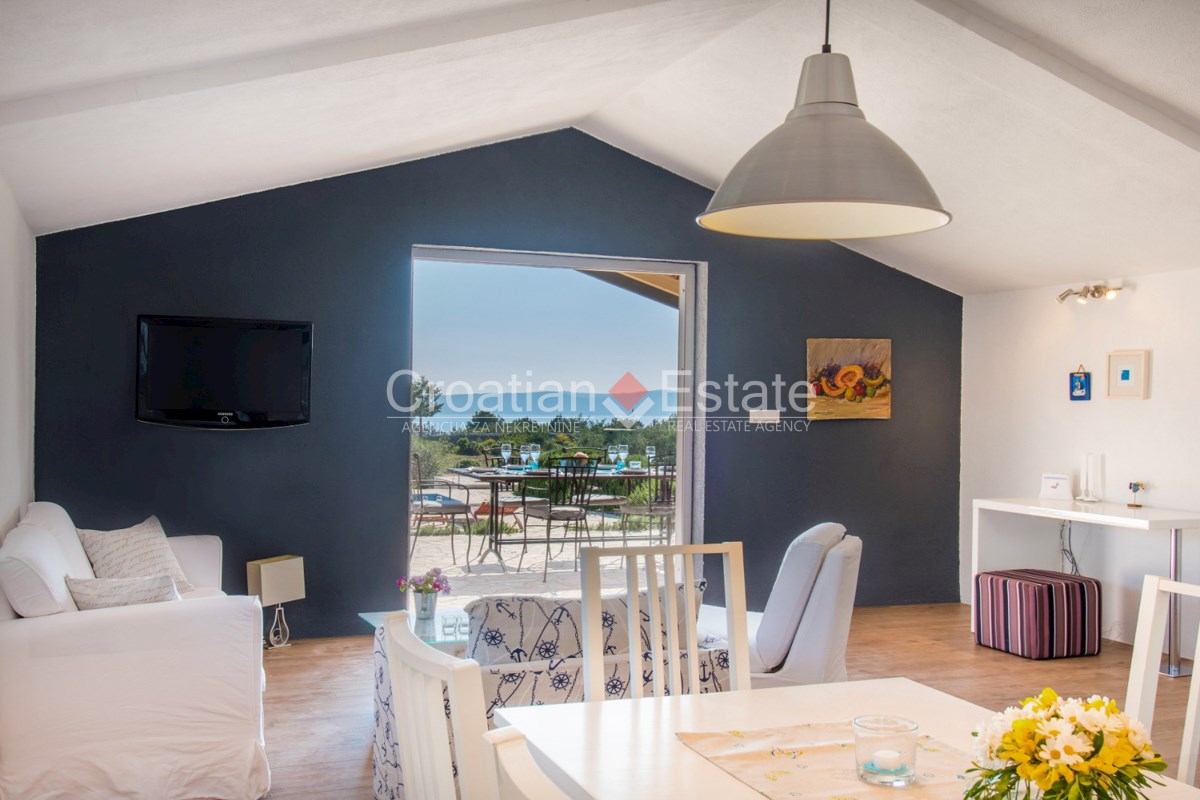 House For sale - SPLITSKO-DALMATINSKA BRAČ