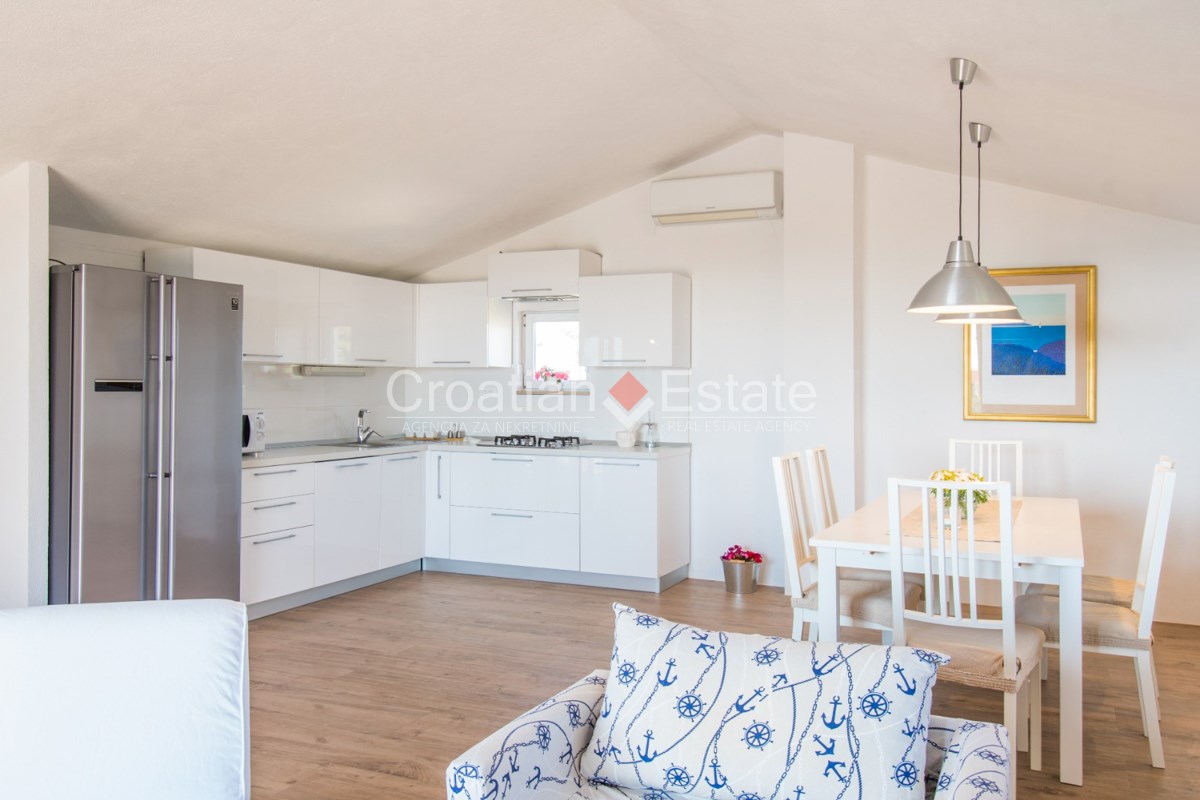 House For sale - SPLITSKO-DALMATINSKA BRAČ