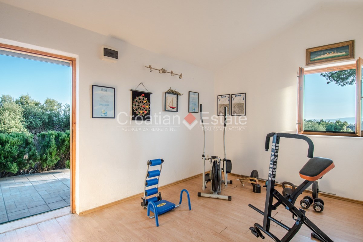 House For sale - SPLITSKO-DALMATINSKA BRAČ