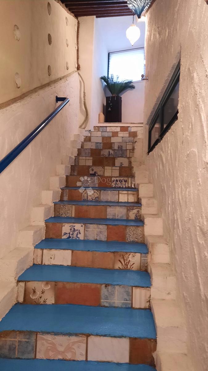 Casa In vendita - ŠIBENSKO-KNINSKA ŠIBENIK