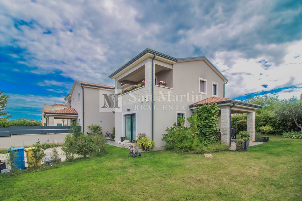 Hiša Naprodaj - ISTARSKA Poreč
