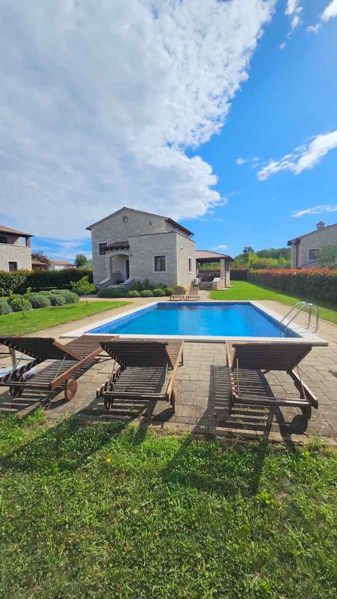 Haus Zu verkaufen - ISTARSKA SVETI LOVREČ