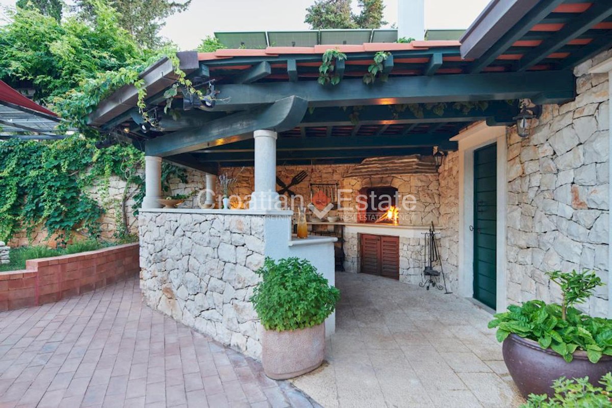 House For sale - SPLITSKO-DALMATINSKA BRAČ