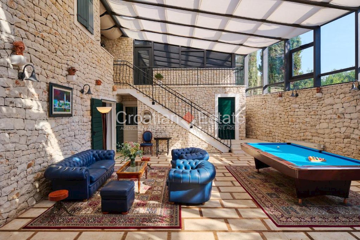 House For sale - SPLITSKO-DALMATINSKA BRAČ
