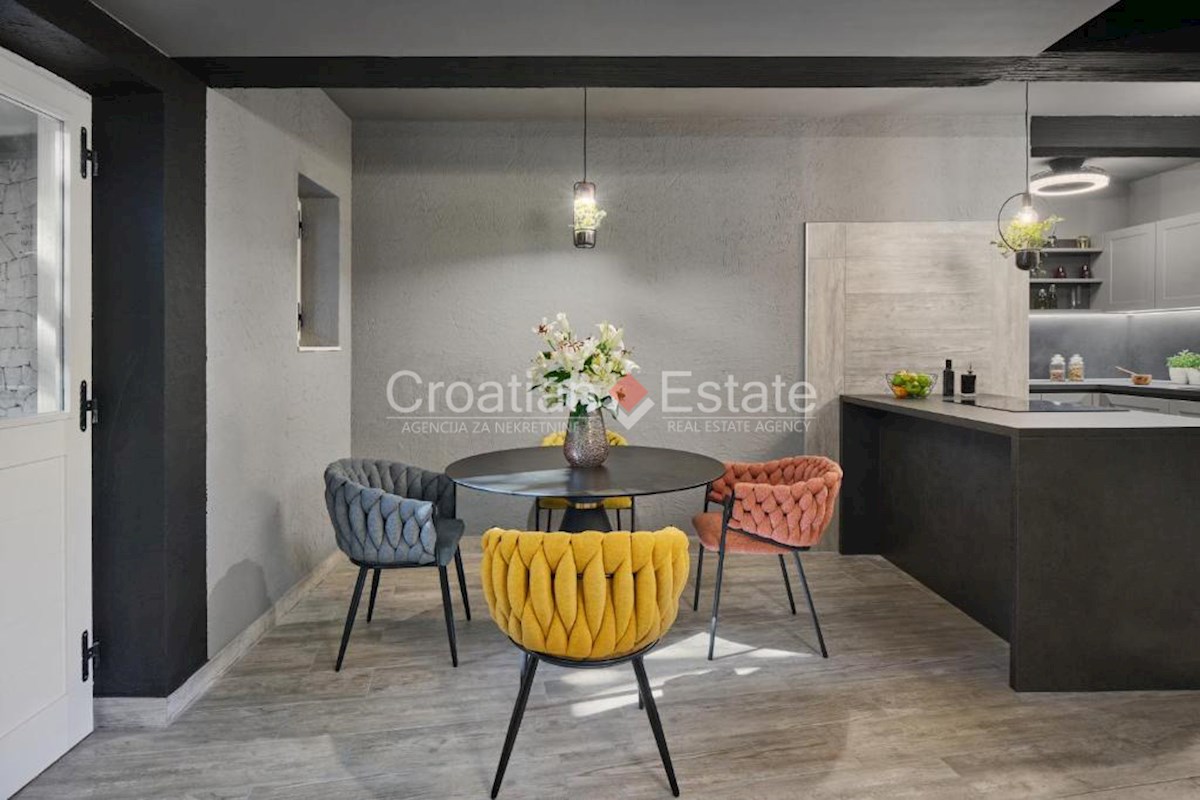 House For sale - SPLITSKO-DALMATINSKA BRAČ