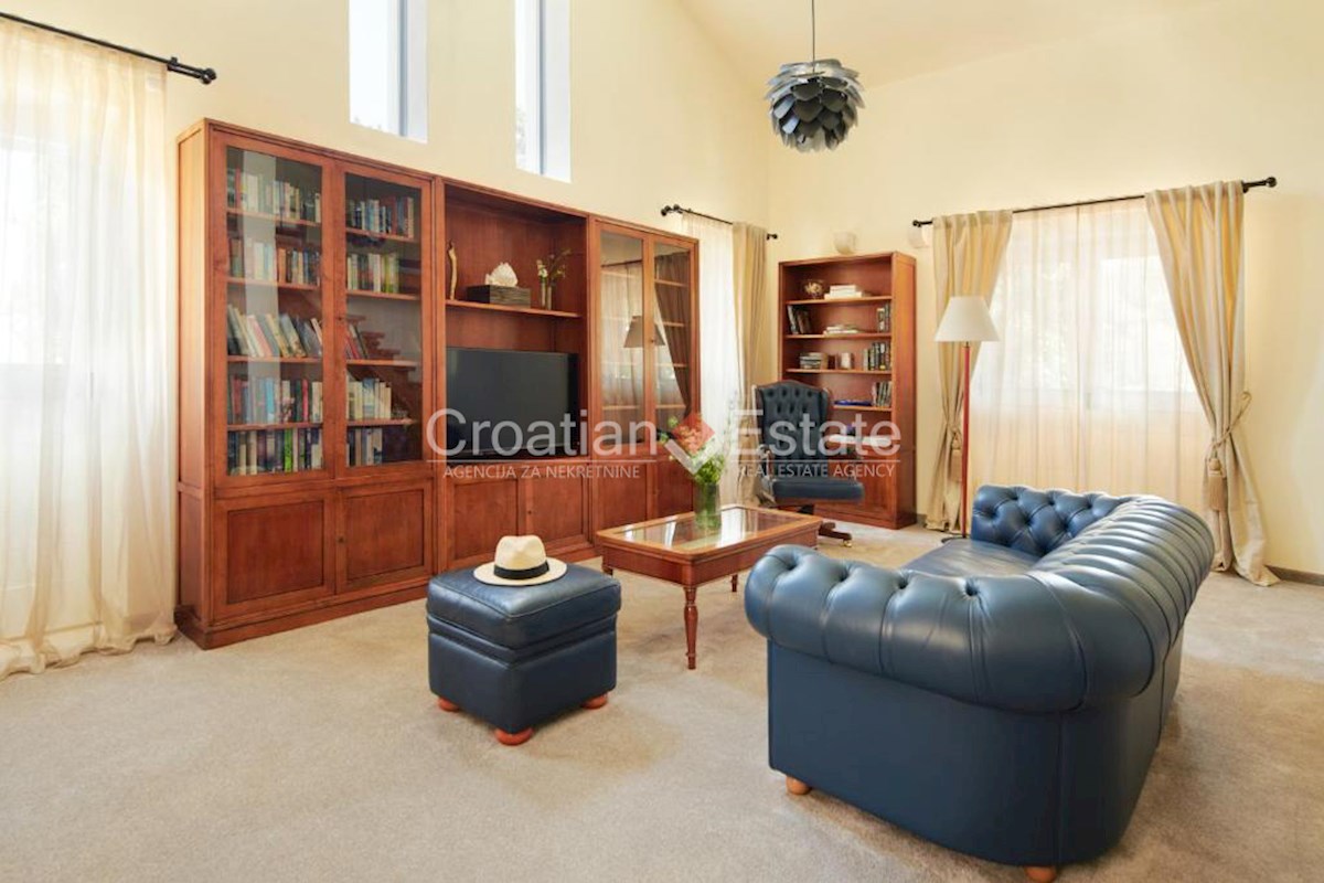 House For sale - SPLITSKO-DALMATINSKA BRAČ